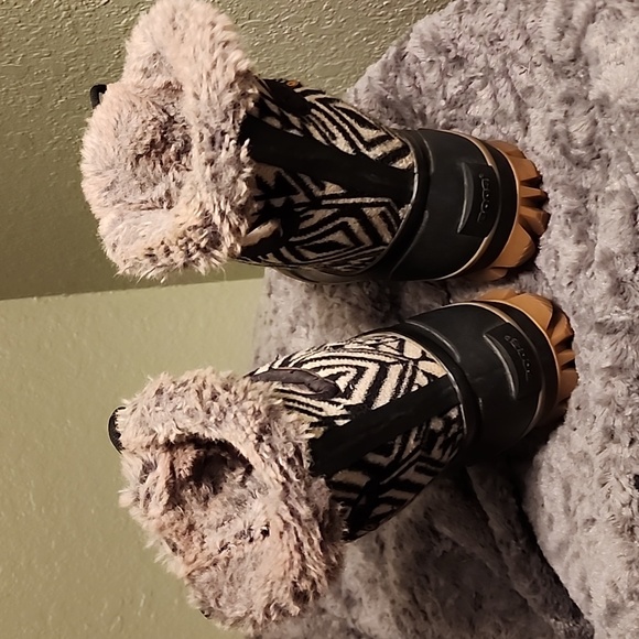 Bogs Arcata Snow Boot - Picture 4 of 7